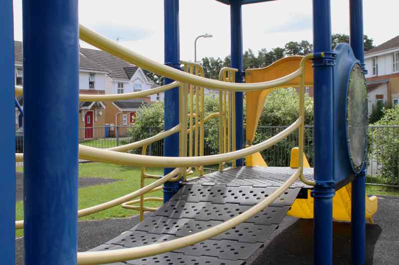 Tarn Close play equipment