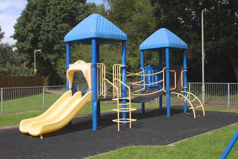 Tarn Close play area
