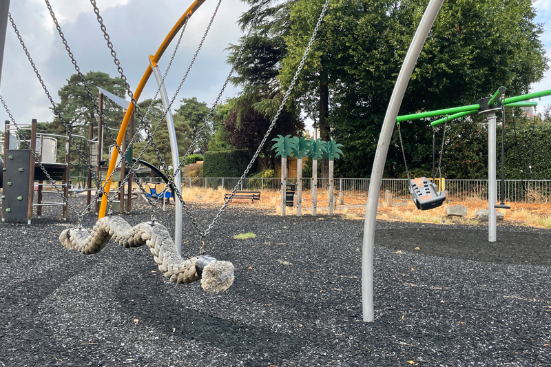 Play Equipment At Osborne Road Playground (1)